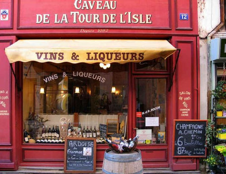 Fraude nos bares de Paris: vinhos baratos vendidos como premium