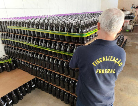 Operação no Paraná apreende mais de 32 mil litros de vinho falsificado - Vinsel Vinhos