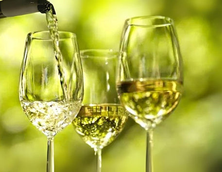 Vinho verde x vinho branco: Qual é a diferença?