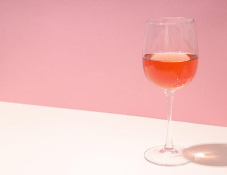 Outubro Rosé: Celebrando o Outubro Rosa e o Poder das Mulheres - Vinsel Vinhos